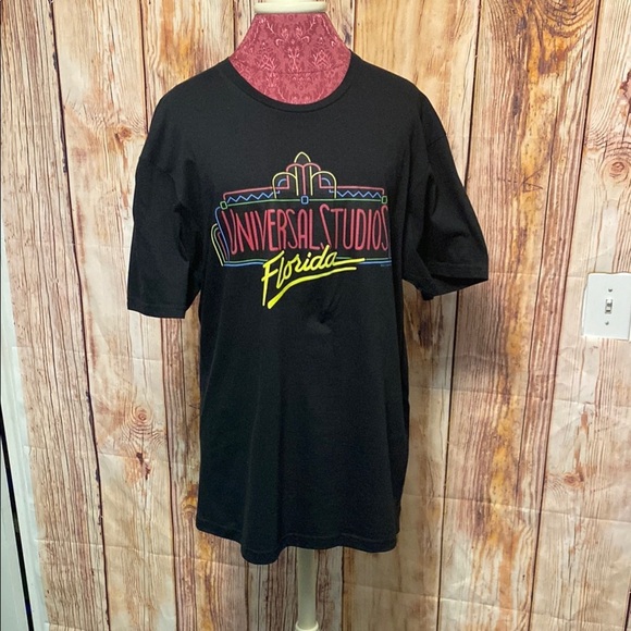 Universal Studios Black Short Sleeve Tee Revolution Design - Picture 3 of 6